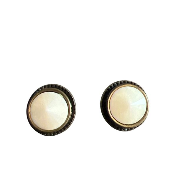 Vintage Antique Gold Tone Stud Earrings Cream Acrylic Rivoli Cabochon Estate .5" - Picture 2 of 5